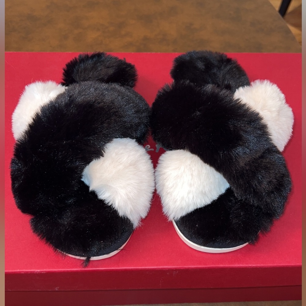 Shiraleah Slippers